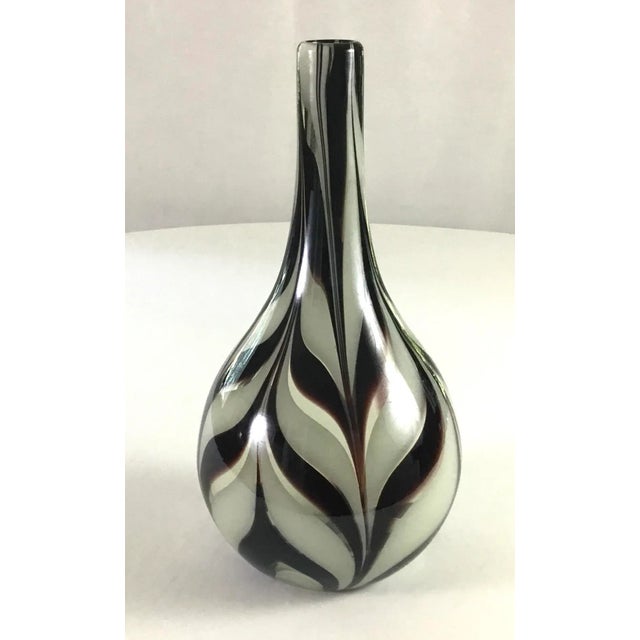 1970s Handblown Art Glass Vase For Sale - Image 4 of 8