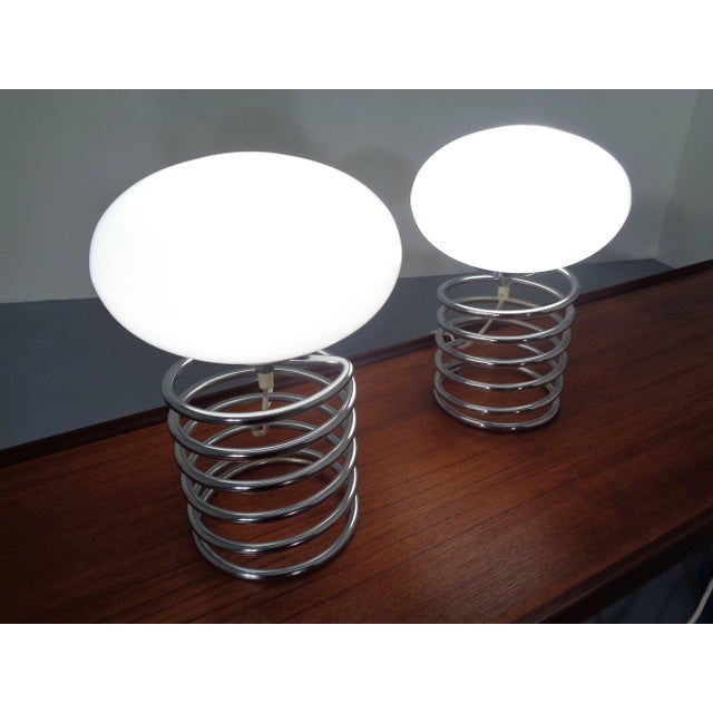 1970s Opaline Glass and Chrome Spiral Table Lamp by Ingo Maurer for Honsel, Germany, 1970s For Sale - Image 5 of 13