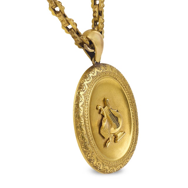 Early 20th Century Victorian 18k Yellow Gold Lyre Necklace For Sale - Image 4 of 6