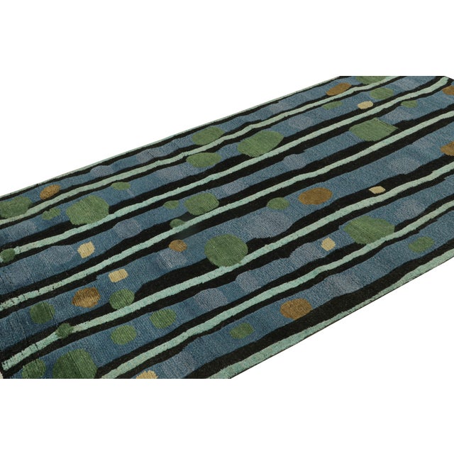 Late 20th Century Rug & Kilim’s Scandinavian Style Geometric Rug in Retro Design For Sale - Image 5 of 7