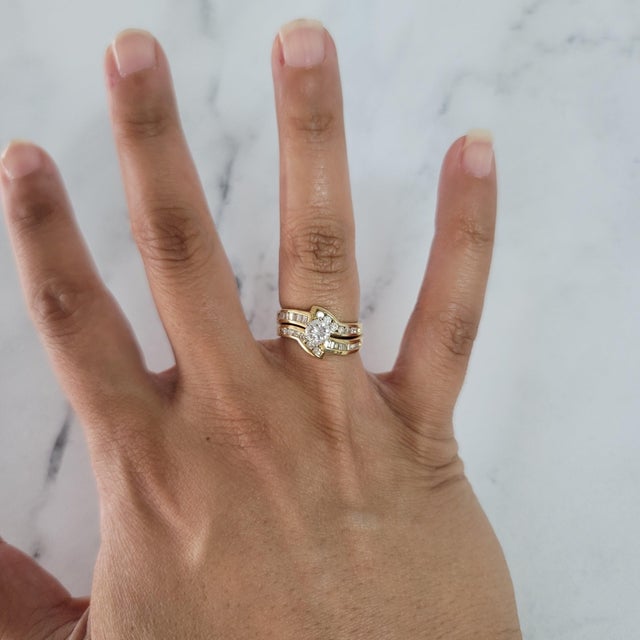 ♥ Ring Summary ♥ Main Stone: Diamond Approx. Carat Weight: 1.25cttw Diamond Clarity: VS2-SI2 Diamond Color: G/H Band...