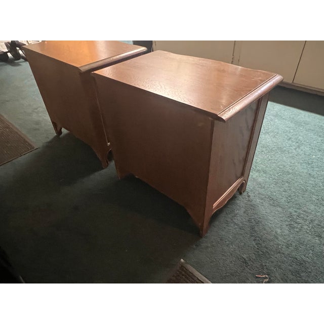 Vintage Pair of Pennsylvania House Solid Cherry Nightstands For Sale In Cleveland - Image 6 of 7