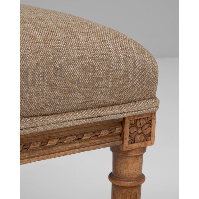 1900s French Louis XVI Upholstered Stool with Carved Legs For Sale In Greensboro - Image 6 of 18