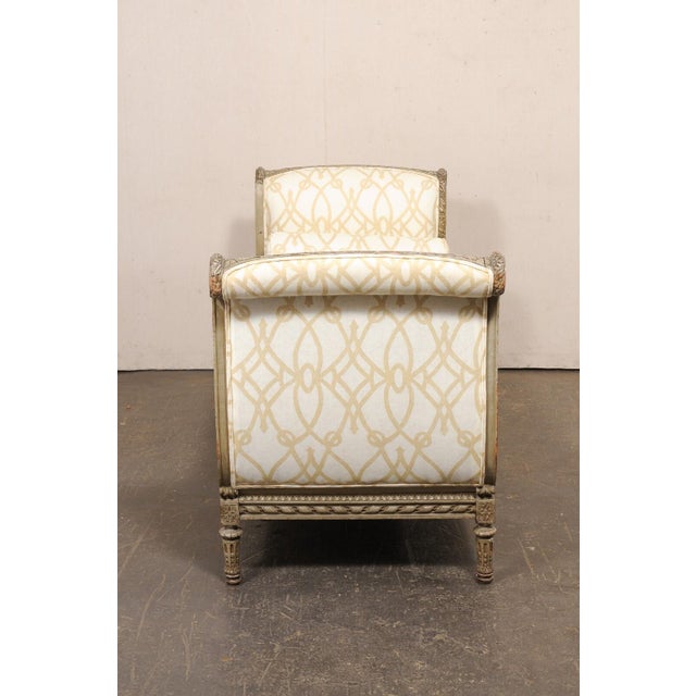 Early 20th Century French Récamier Painted Wood Daybed For Sale - Image 11 of 12