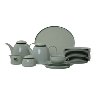 Shape 680 Selecta Decor S-117 in Celadon Green Tea Service by Ernst August Sundermann for Fürstenberg, 1970s, Set of 45 For Sale