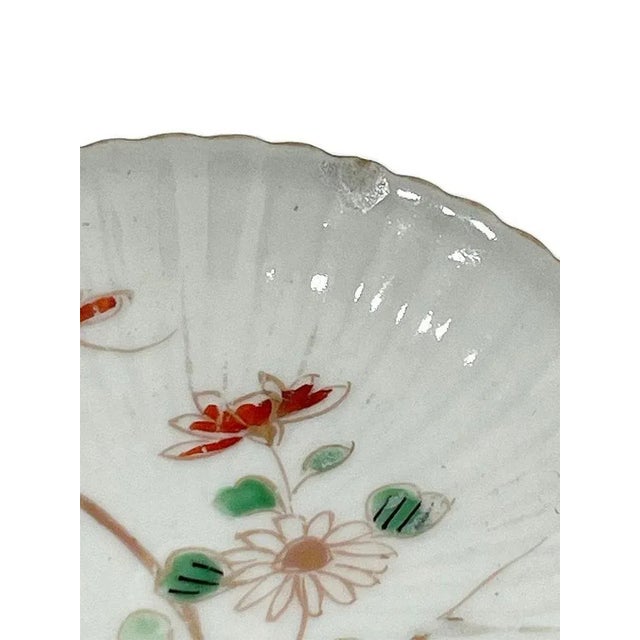 18th Century Japanese Imari Gold Porcelain Small Lobed Cups and Saucers, Set of 10 For Sale - Image 9 of 13