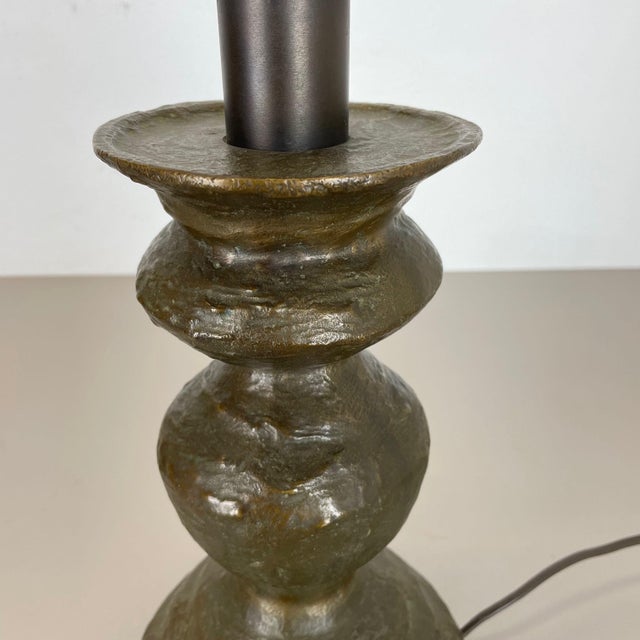 Hollywood Regency Bronze Table Light in the style of Auböck, Austria, 1960s For Sale - Image 11 of 18