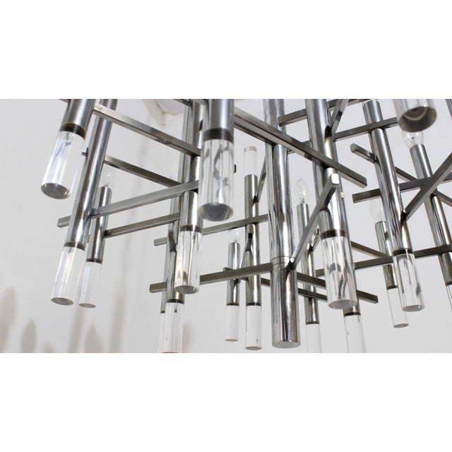 Acrylic Glass and Chrome Chandelier from Gaetano Sciolari, 1970s For Sale - Image 9 of 10
