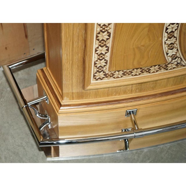 Mid-Century Modern Chrome Home Cocktail Bar with Marble Top For Sale - Image 9 of 18