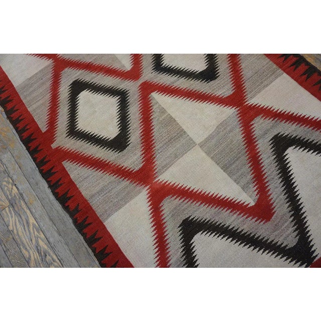 1920s Ivory Gray Diamond Antique American Navajo Carpet 4' X 6'9'' Flatweave Wool Rug For Sale - Image 12 of 15