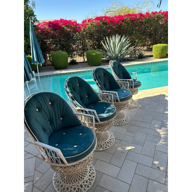 Art Deco Set of 8 Russell Woodard Spun Fiberglass Swivel Armchairs — Hollywood Regency — Mid-20th Century — Fully Restored For Sale - Image 3 of 10