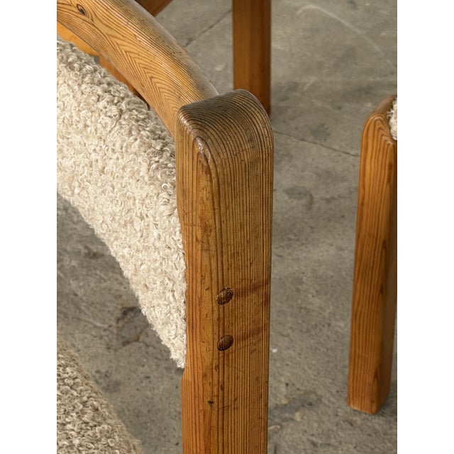 Danish Modern Brutalist Dining Chairs in Pine and Curly Bouclé, 1970s, Set of 6 For Sale - Image 9 of 14