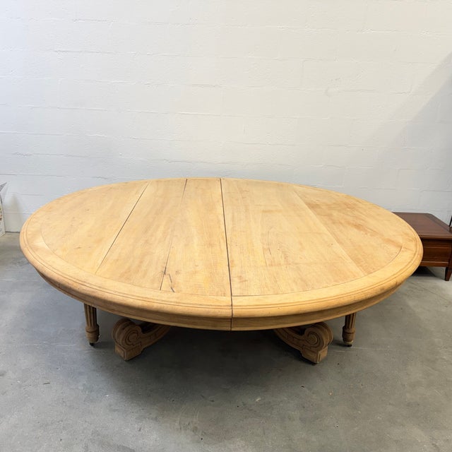 Monumental Banquet Table in Raw Oak For Sale - Image 5 of 18