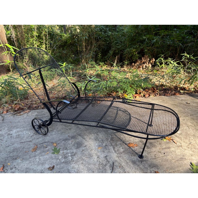 Woodard Rare Sculptura Chaise Lounge, Restored Antique For Sale In Atlanta - Image 6 of 6