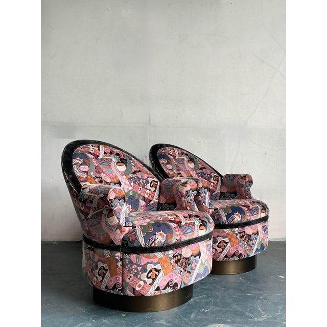 Vintage Postmodern Martin Barttrud Printed Swivel Chairs - A Pair For Sale In West Palm - Image 6 of 11