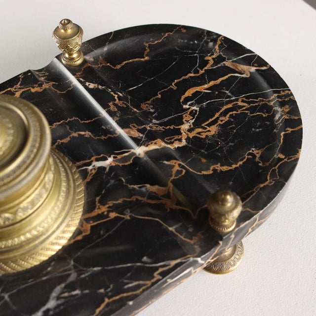 Inkwell in Marble and Gilded Bronze For Sale - Image 5 of 10
