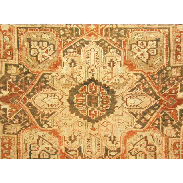 Vintage Persian Decorative Oriental Heriz Rug in Room Size For Sale In New York - Image 6 of 8