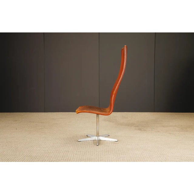 'Oxford' Highback Swivel Chair by Arne Jacobsen for Fritz Hansen, 1968, Signed For Sale - Image 10 of 18