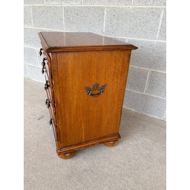 Drexel Heritage Royal Country Retreats Collection 4 Drawer Oak Nightstand For Sale In Philadelphia - Image 6 of 9