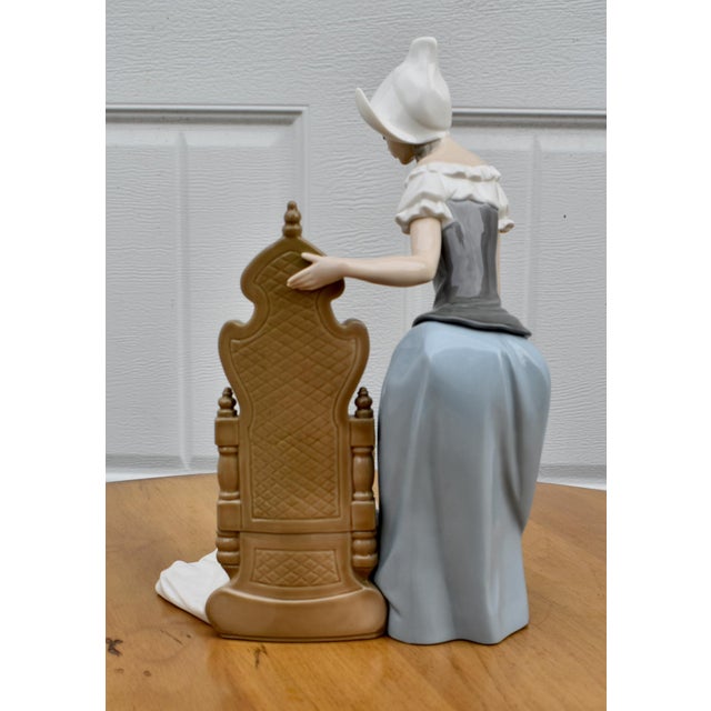 Rare Porcelain Lladro 5083 Dutch Mother Lullaby and Goodnight Retired For Sale - Image 10 of 13