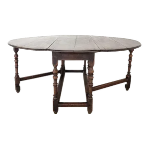 Charles II Oval Gate Leg Table in Oak, England Circa 1680