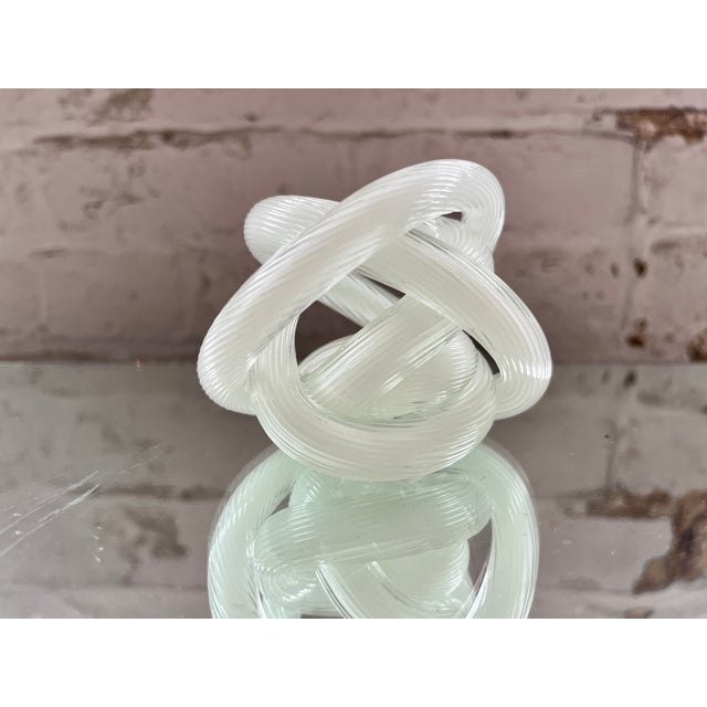 Contemporary White Murano Glass Knot Sculpture For Sale In Cincinnati - Image 6 of 8