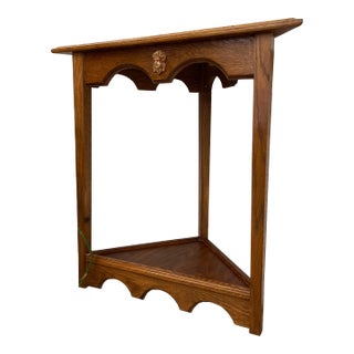 Vintage Gothic Revival Corner Table With Carved Classical Face Medallion For Sale
