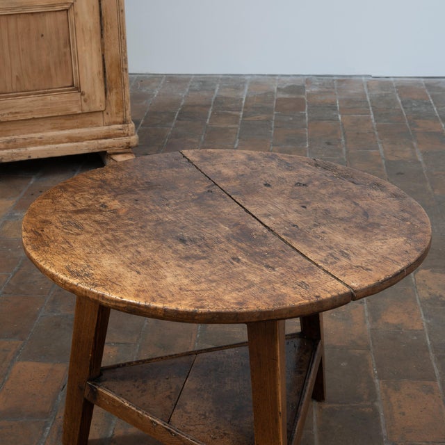 19th Century Cricket Oak Table, 1880 For Sale - Image 4 of 7