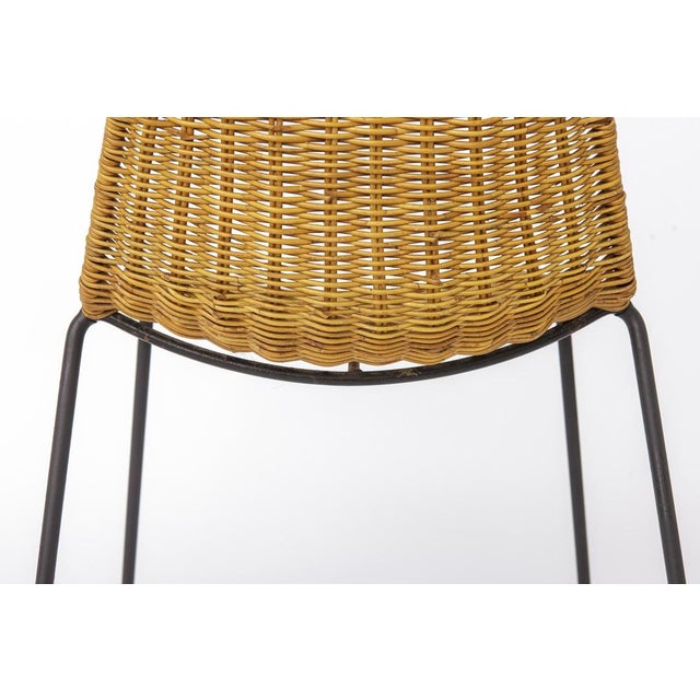 Beige Mid-Century Swiss Rattan Metal and Wicker Basket Chairs by Gianfranco Legler, 1950s, Set of 2 For Sale - Image 8 of 10