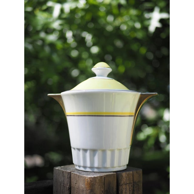 Limoges, France 1920s French Limoges Giraud Le Grand Depot Art Deco Gold and Yellow Sugar Pot For Sale - Image 4 of 11