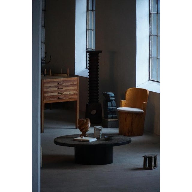 french Round Brutalist Coffee Table in Stone and Steel, 1960s For Sale - Image 6 of 16