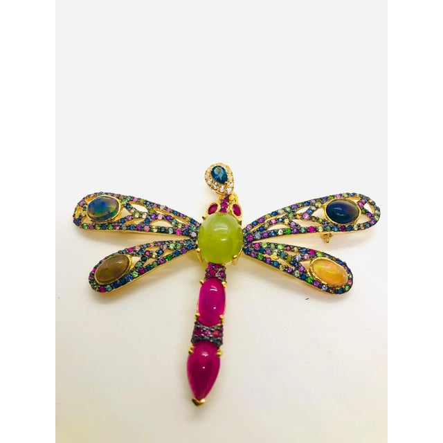 Bochic “Orient” Vintage Multi Color Sapphire Sapphire & Ruby Brooch Set In 18K For Sale In New York - Image 6 of 10