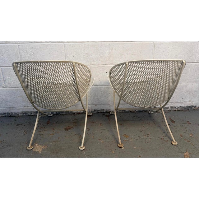 Metal Mid 20th Century Pair of Italian White Metal Clamshell Outdoor Chairs by Tempestini, Attributed For Sale - Image 7 of 14
