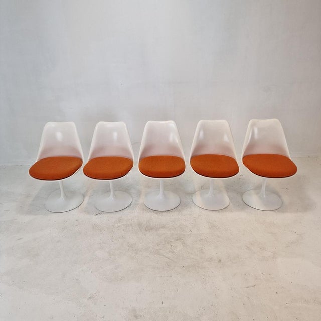 Marble Dining Table with Chairs by Eero Saarinen for Knoll, 1960s, Set of 6 For Sale - Image 13 of 18