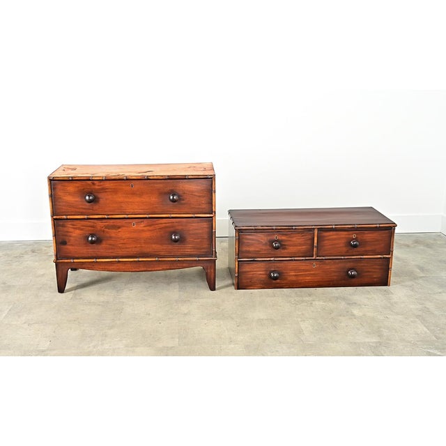 Early 19th Century English 19th Century Mahogany Chest of Drawers For Sale - Image 5 of 11