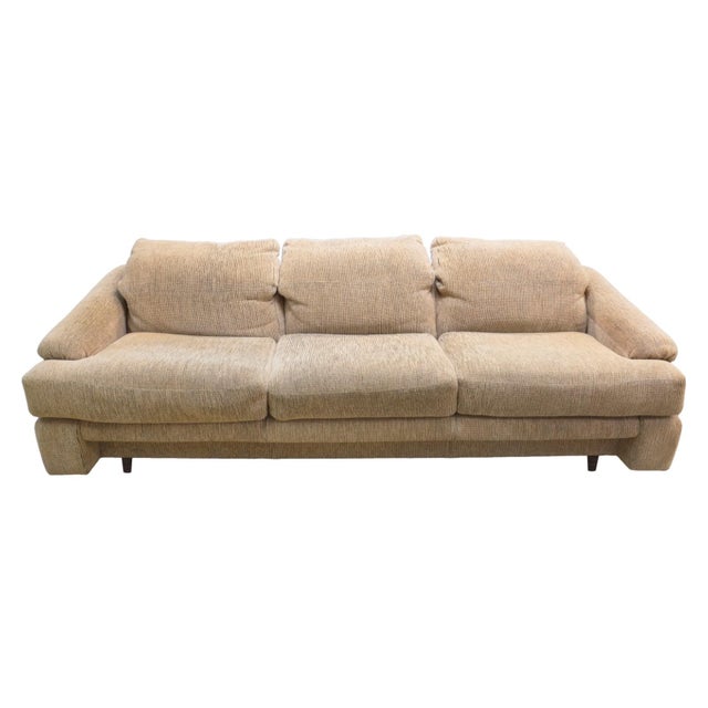 Designed by the legendary Vladimir Kagan for Preview Furniture, this adjustable three-seater sofa embodies the designer’s...