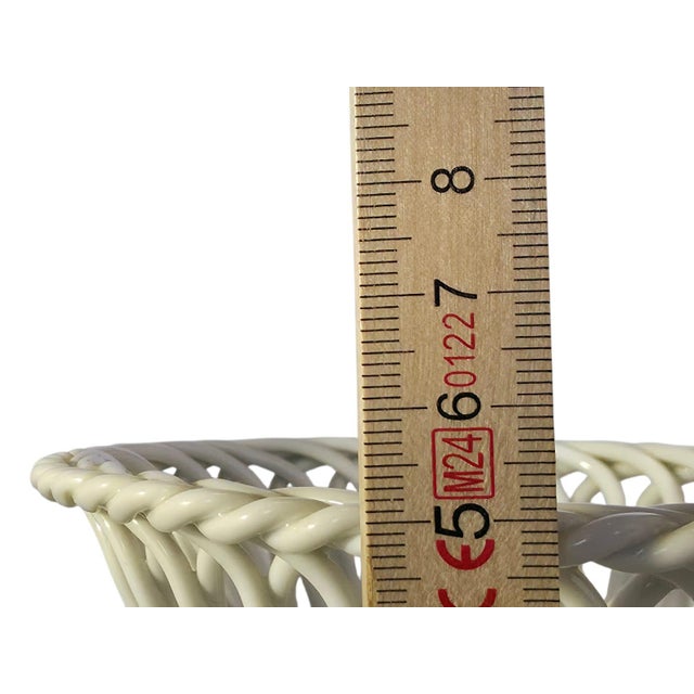 Cream Hand-Painted Porcelain Reticulated Basket Bowl with Floral Motif from Herend Hungary, 1960-1990 For Sale - Image 8 of 10