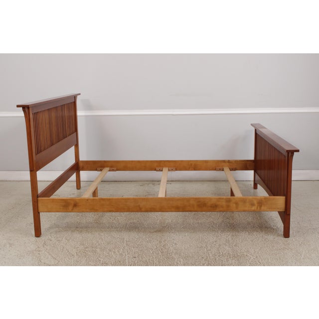 Stickley Stickley Cherry Queen Size Prairie Mission Bed For Sale - Image 4 of 18