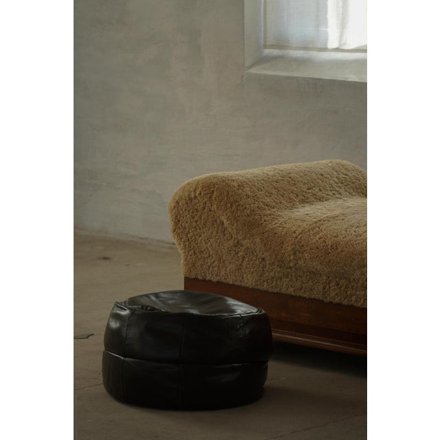 Vintage French Black Leather Pouf with Slouchy Form, 1960s For Sale - Image 17 of 18