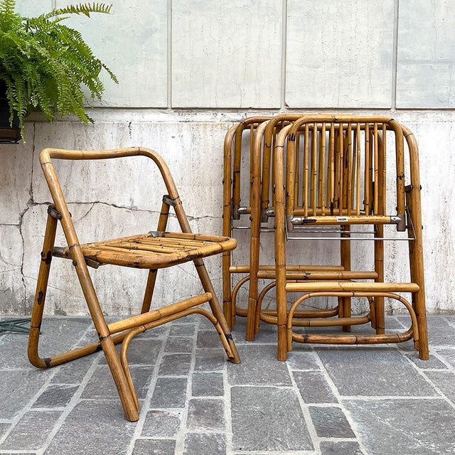 Dal Vera vintage bamboo chairs, 2 available. The chairs, which can be folded, have been restored and are in excellent...