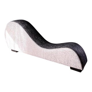2000s Two Tone Curved Chaise Lounge - Tantric Yoga Chair For Sale