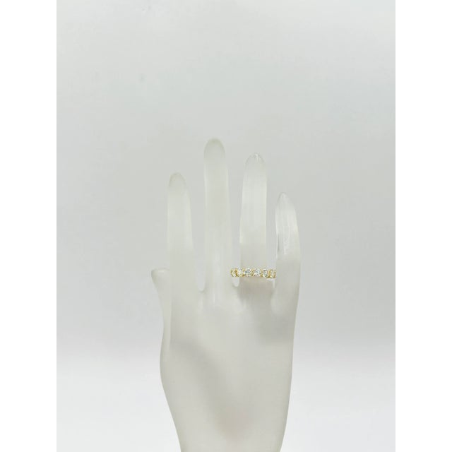 Modern Gia Round Diamond Eternity Band Ring in 18k Yellow Gold Size 7 For Sale - Image 3 of 8