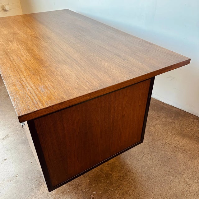 1960s Early Robert John for Knoll Walnut Executive Desk For Sale - Image 5 of 7