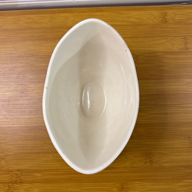 1950s 1950s Mid-Century Modern Red Wing Pottery "Random Harvest" Gravy Boat With Attached Underplate For Sale - Image 5 of 6
