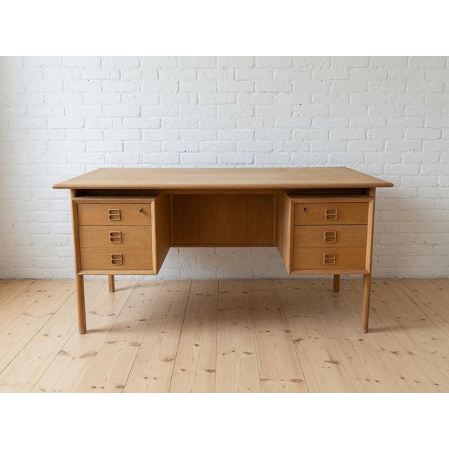 1960s Oak Executive Desk by Arne Vodder for Brouer Møbelfabrik, Denmark, 1960s For Sale - Image 5 of 17