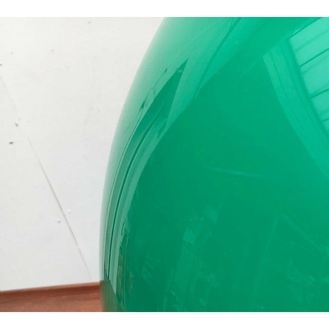 Mid-Century Space Age Italian Green Early Model Toledo Table Lamp by Luigi Massoni for Guzzini, 1960s For Sale - Image 16 of 18