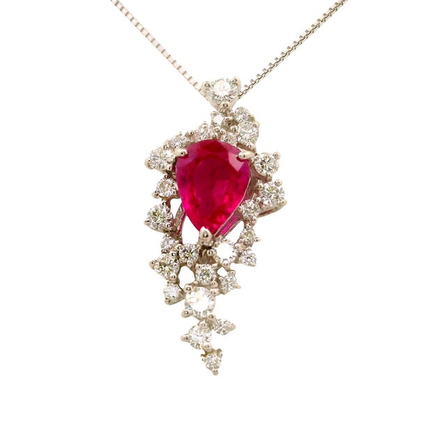 2.11 Carat Burmese Ruby Diamond Platinum Pendant Necklace, Gia Certified For Sale - Image 4 of 8