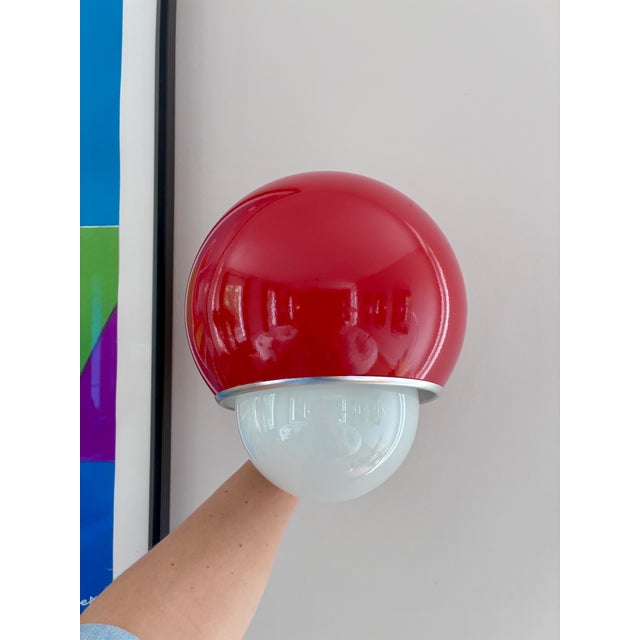 Orbite Wall Lights in Bright Red Metal, 1980s, Set of 3 For Sale - Image 3 of 7