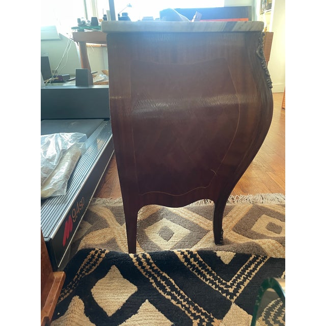 Antique French Louis XV Style Bombe Chest With Marble Top For Sale In New York - Image 6 of 12