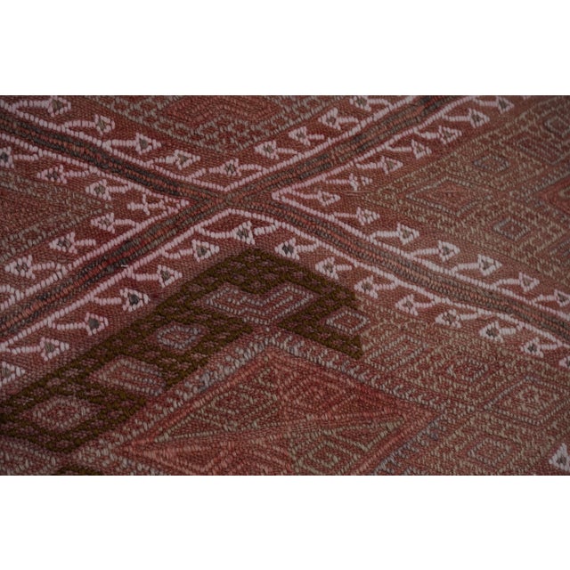 Light Pink Vintage Embroided Jajim Kilim Rug 5'7'' X 7'5'' For Sale - Image 8 of 10